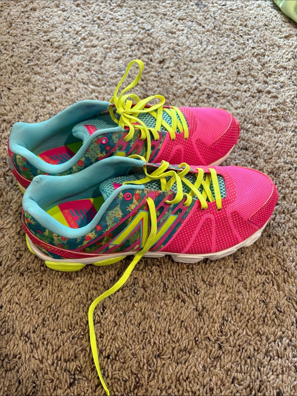 NWOT New Balance Women’s Neon Pink & Aqua Running Sneakers with NeonYellow Laces